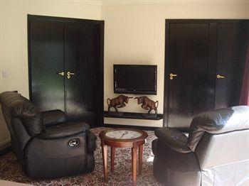 Foxwood Guest House Robin Hood Экстерьер фото
