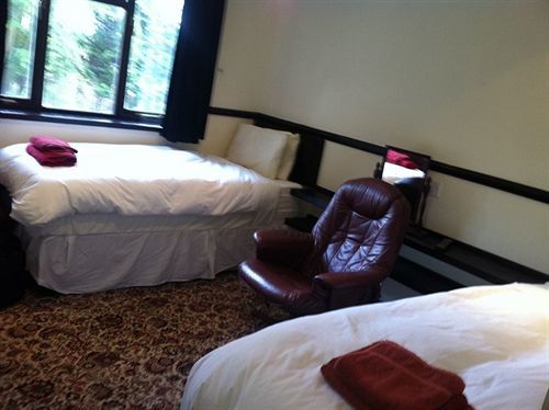 Foxwood Guest House Robin Hood Экстерьер фото